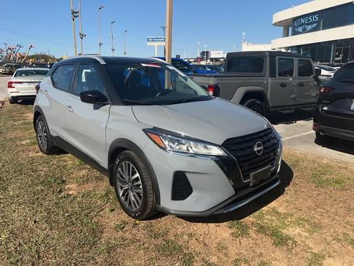 2023 Nissan Kicks SV