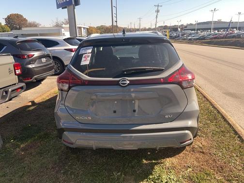 2023 Nissan Kicks SV