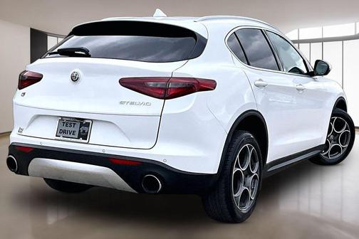 2019 Alfa Romeo Stelvio Base