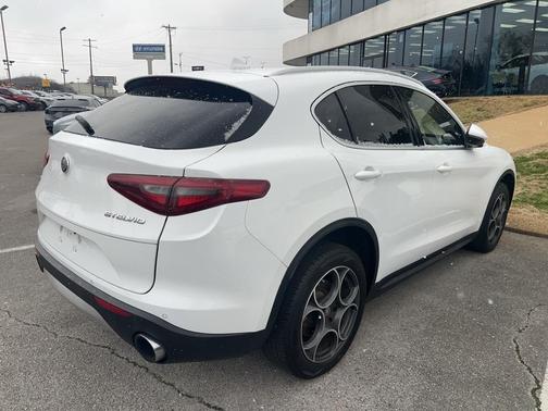 2019 Alfa Romeo Stelvio Base