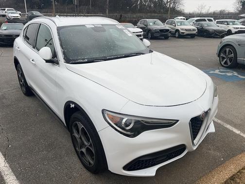 2019 Alfa Romeo Stelvio Base