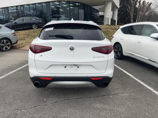 2019 Alfa Romeo Stelvio Base