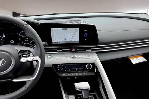 2025 Hyundai ELANTRA HEV Limited