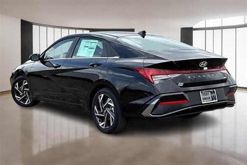 2025 Hyundai ELANTRA HEV Limited