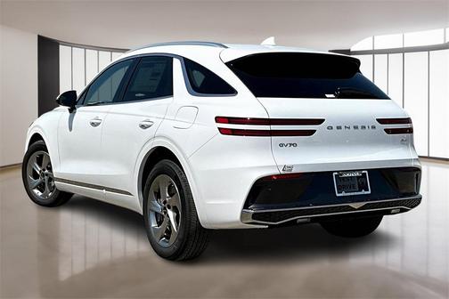 2026 Genesis GV70 2.5T