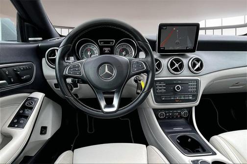 2016 Mercedes-Benz CLA-Class 250