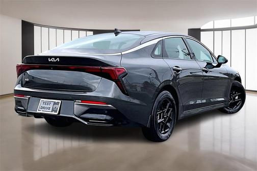 2025 Kia K5 LXS