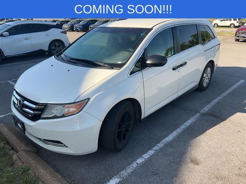 White 2016 Honda Odyssey LX