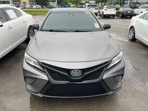 2020 Toyota Camry SE Nightshade