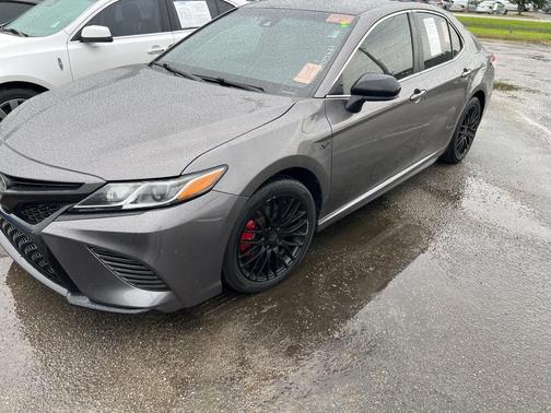 2020 Toyota Camry SE Nightshade