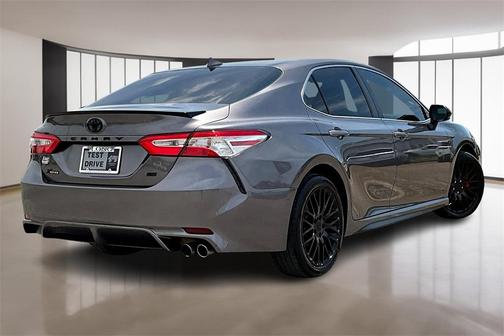2020 Toyota Camry SE Nightshade