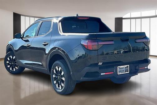 2025 Hyundai SANTA CRUZ SEL Activity