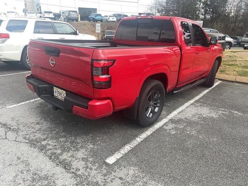 2025 Nissan Frontier SV