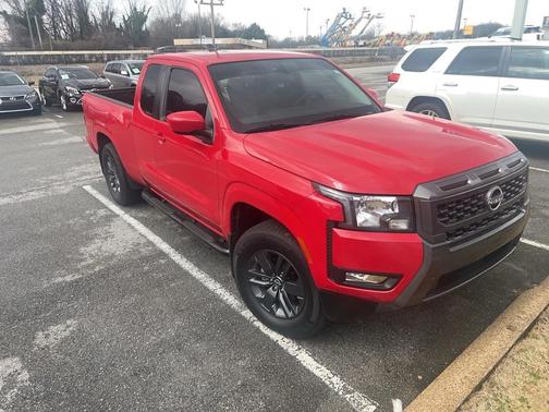 2025 Nissan Frontier SV