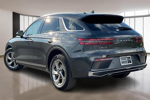 2026 Genesis GV70 2.5T