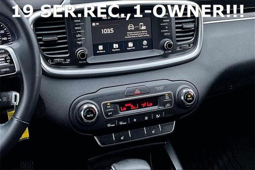 2019 Kia Sorento S