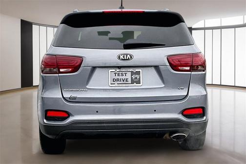 2019 Kia Sorento S