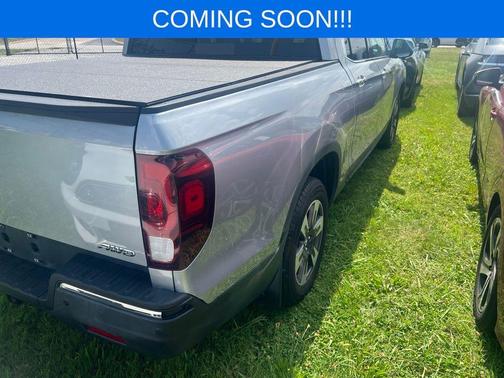 Silver 2019 Honda Ridgeline RTL-E