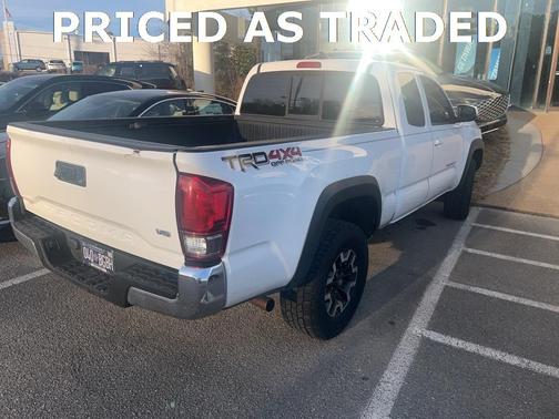 2016 Toyota Tacoma 