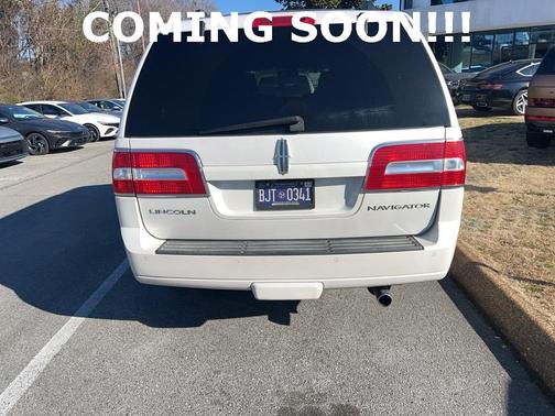 2013 Lincoln Navigator Base