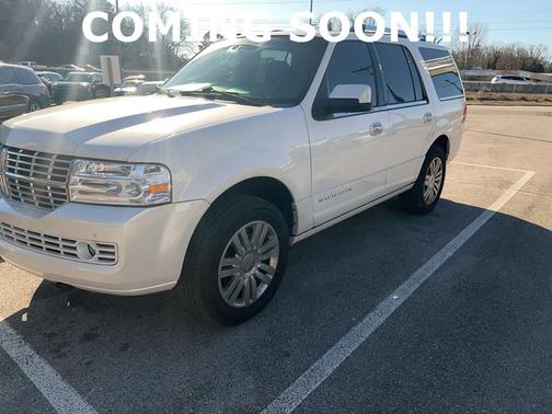 2013 Lincoln Navigator Base