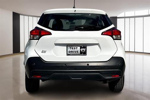 2020 Nissan Kicks S