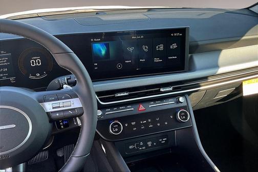 2025 Hyundai SONATA Hybrid SEL