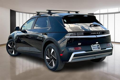 2025 Hyundai IONIQ 5 SEL