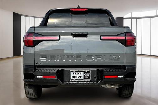 2025 Hyundai SANTA CRUZ SEL Activity