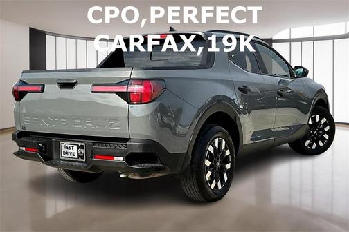 2025 Hyundai SANTA CRUZ SEL Activity