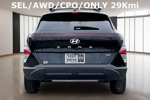 2024 Hyundai KONA SEL