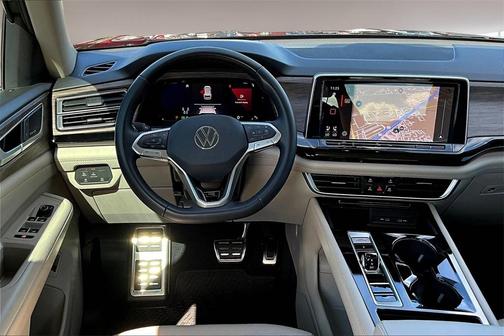 2024 Volkswagen Atlas 2.0T SEL Premium R-Line