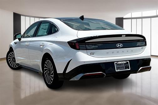 2025 Hyundai SONATA Hybrid Limited