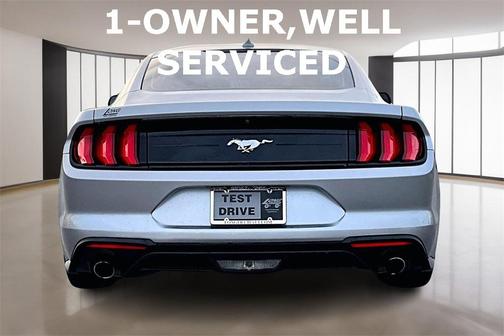 2021 Ford Mustang EcoBoost