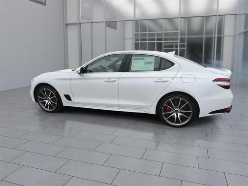 2025 Genesis G70 2.5T
