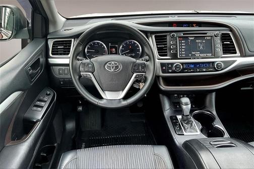 2017 Toyota Highlander