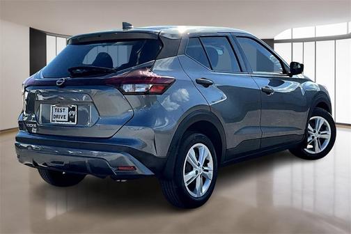 2023 Nissan Kicks S
