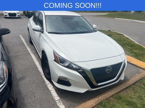 Glacier White 2020 Nissan Altima 2.5 S