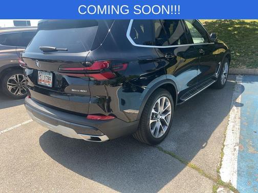 Black Sapphire Metallic 2024 BMW X5 sDrive40i