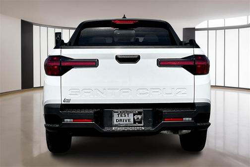 2025 Hyundai SANTA CRUZ SEL Activity