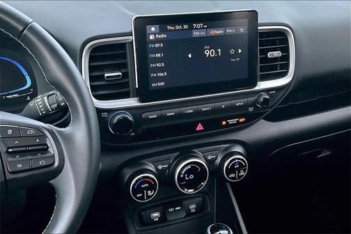 2024 Hyundai VENUE SEL