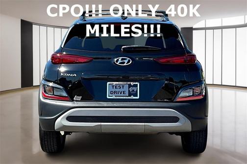 2022 Hyundai KONA SEL