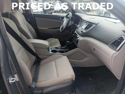 2016 Hyundai TUCSON SE