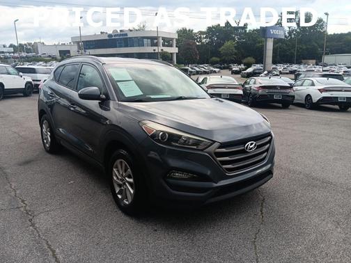 2016 Hyundai TUCSON SE