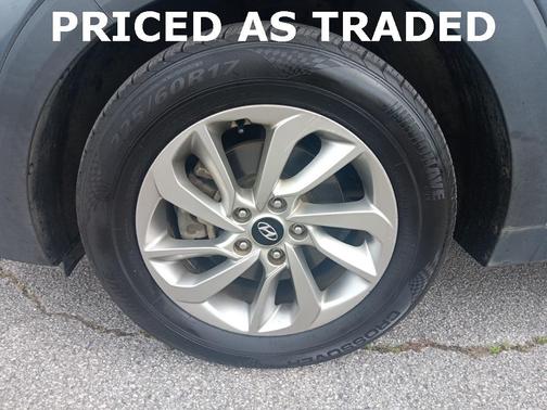 2016 Hyundai TUCSON SE