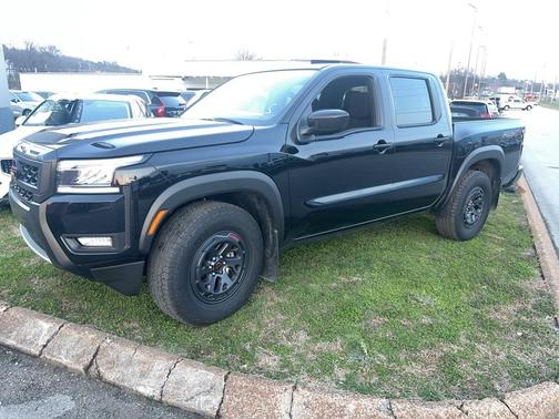 2025 Nissan Frontier PRO-X