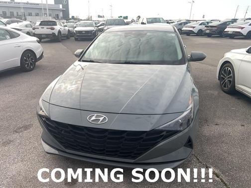 2023 Hyundai ELANTRA SEL