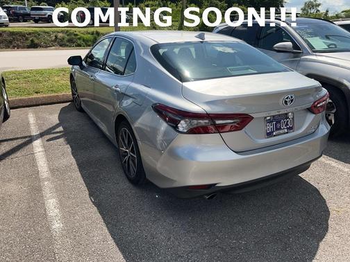 2021 Toyota Camry Hybrid XLE