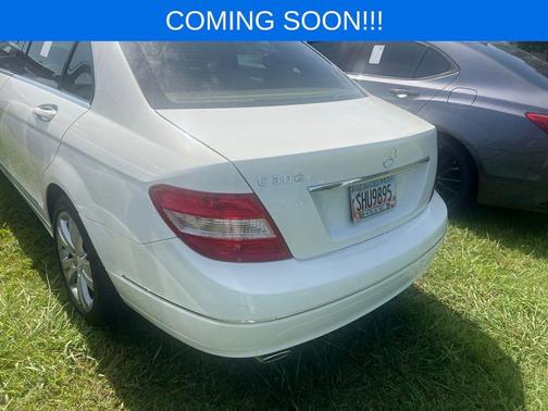 White 2008 Mercedes-Benz C-Class C300