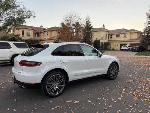 2017 Porsche Macan S